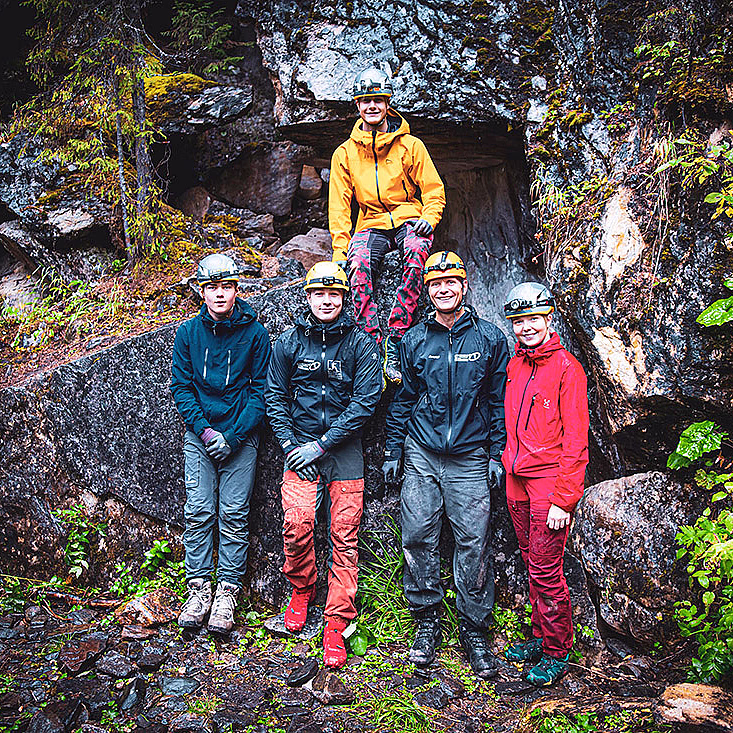 Grottetur i Øyfjellgrotta