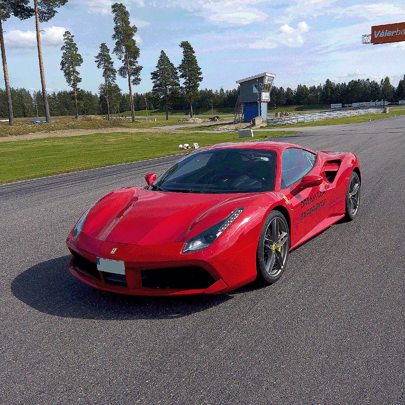 Kjør Ferrari på racerbane