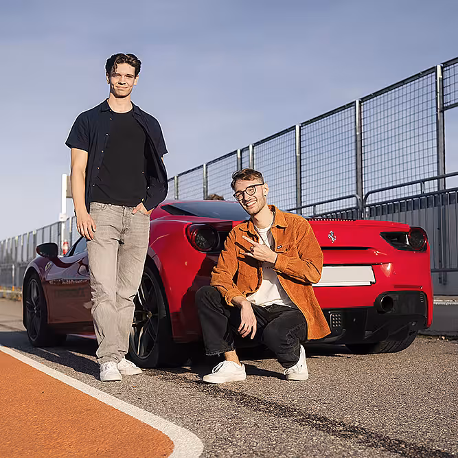 Kjør Ferrari på racerbane