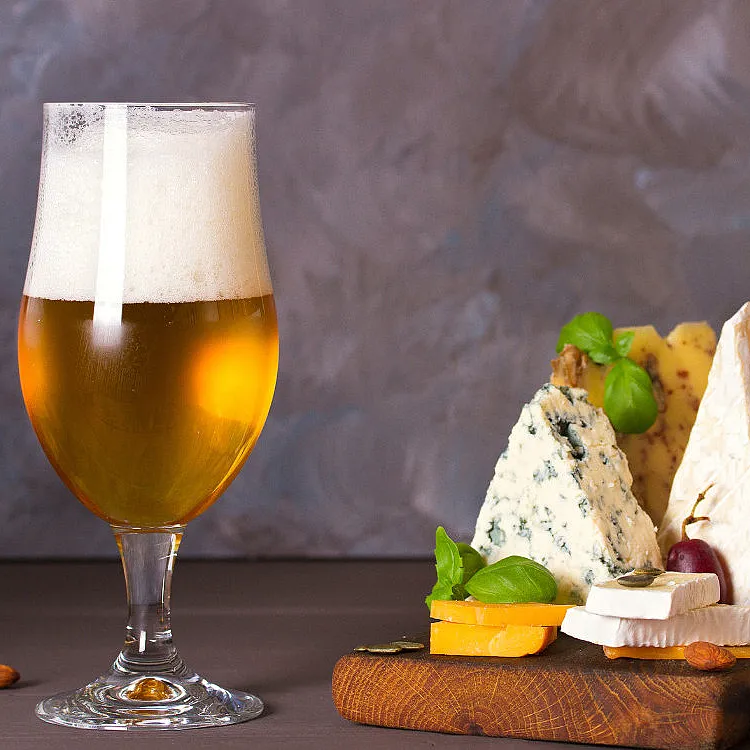 Ølsmaking med ostebrett