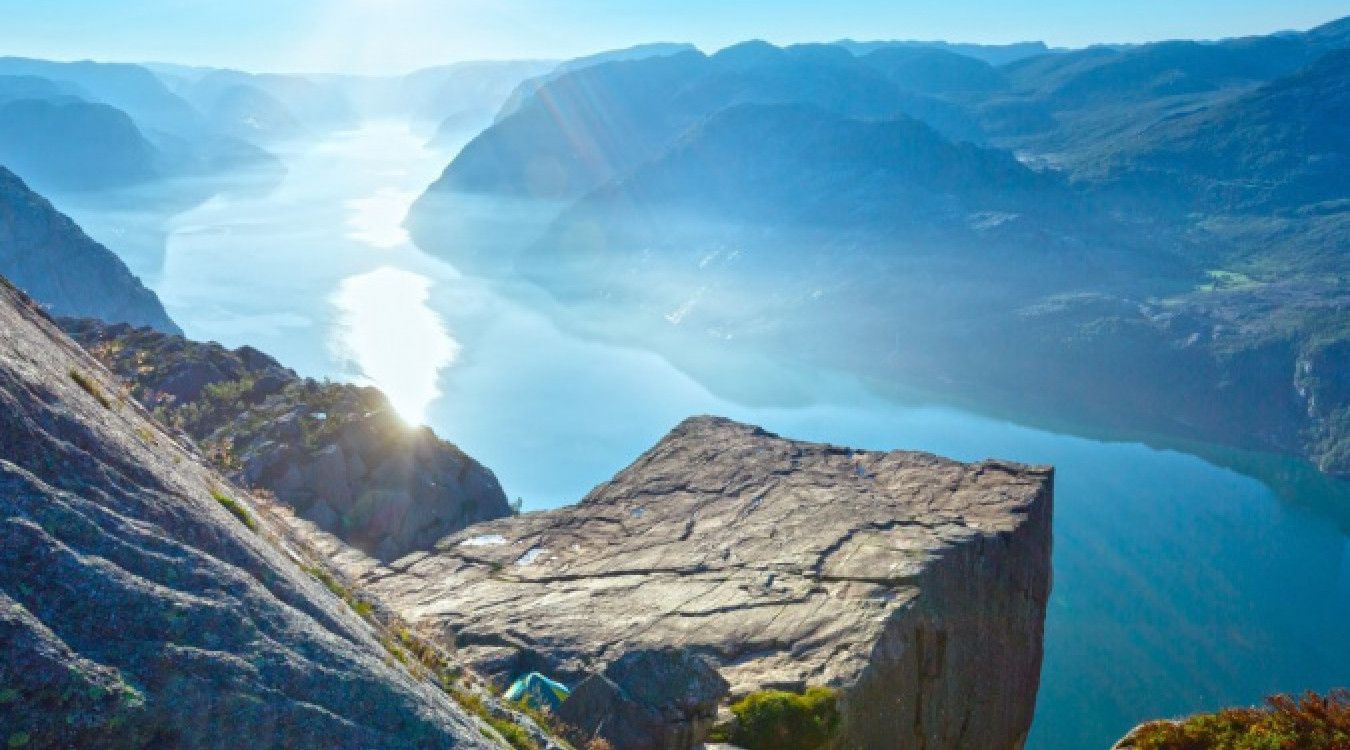 Opplev Preikestolen med overnatting