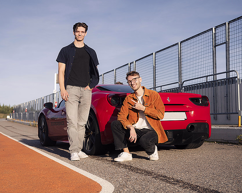 Kjør Ferrari på racerbane