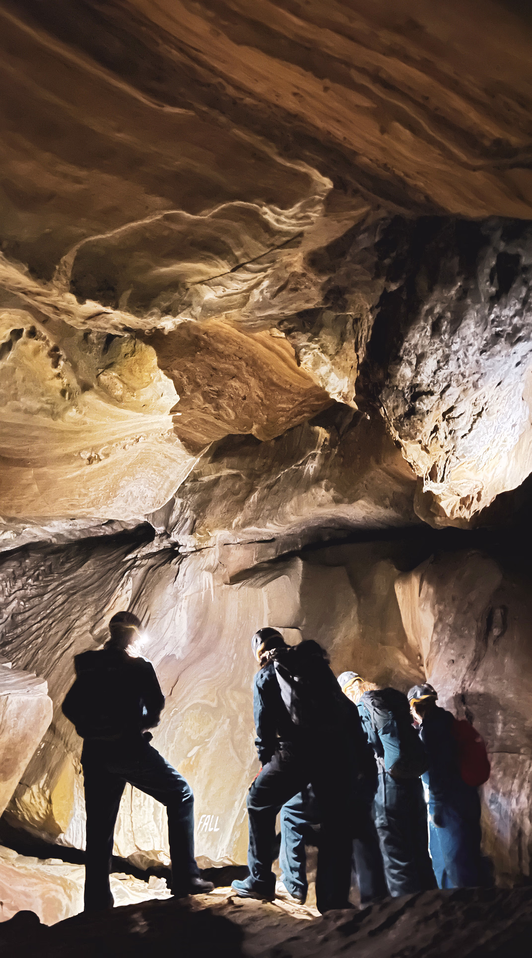 Grottetur i Øyfjellgrotta