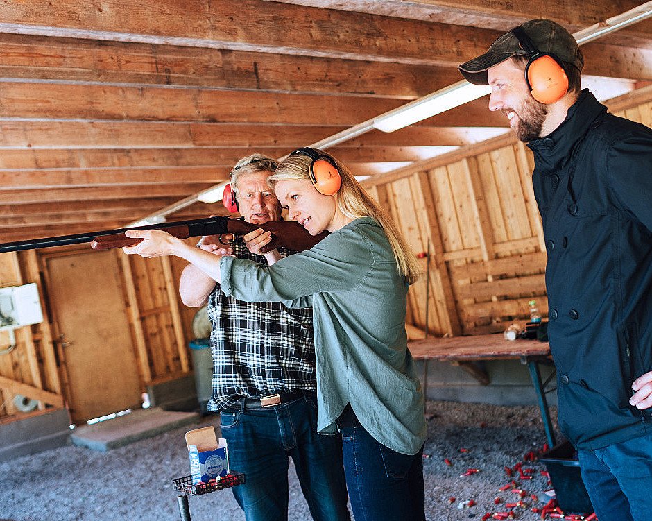 Leirdueskyting for to