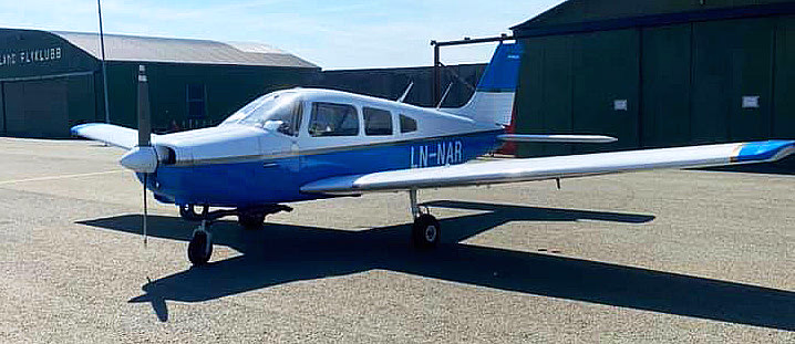 Flyleksjon og pilot for en dag deluxe