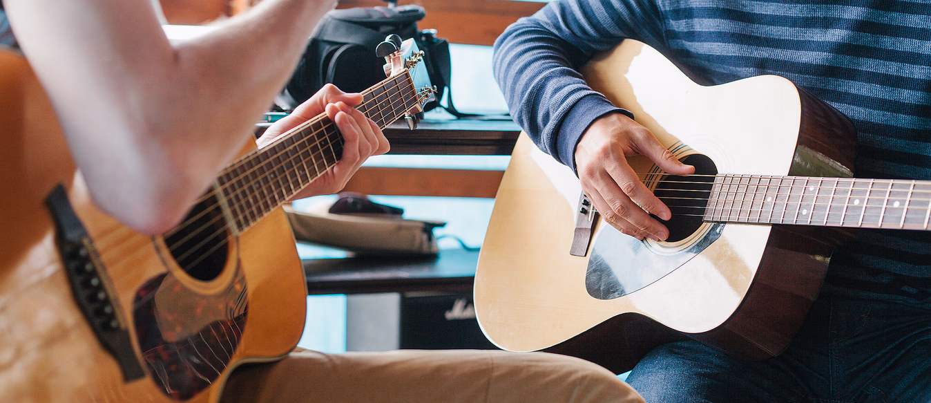 Lær å spille gitar