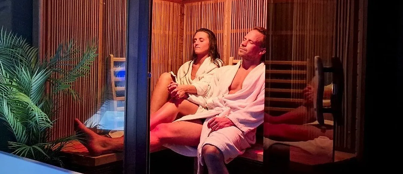 Floating, jacuzzi, sauna & isbad for to