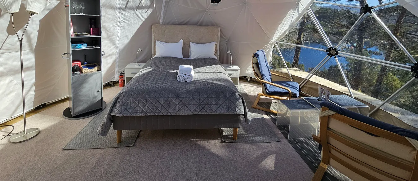 Dome, jacuzzi & sauna