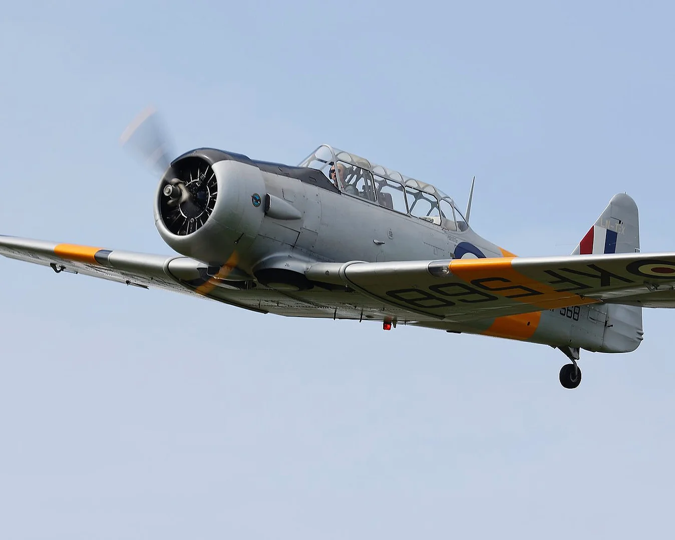 Flytur med Harvard veteranfly