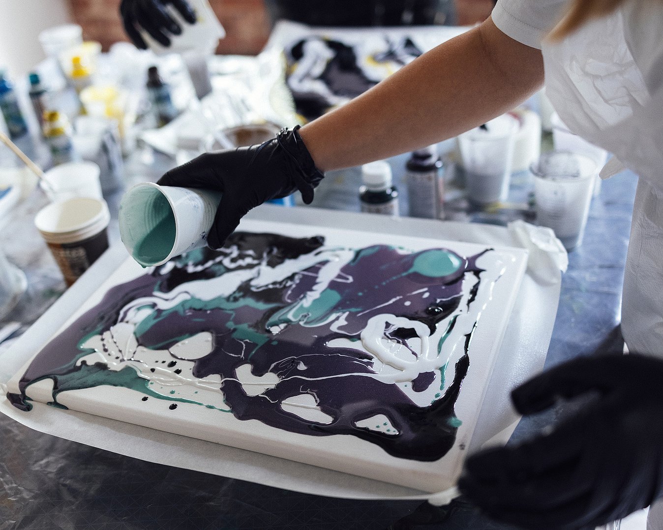 Grunnkurs i flytende akrylmaling