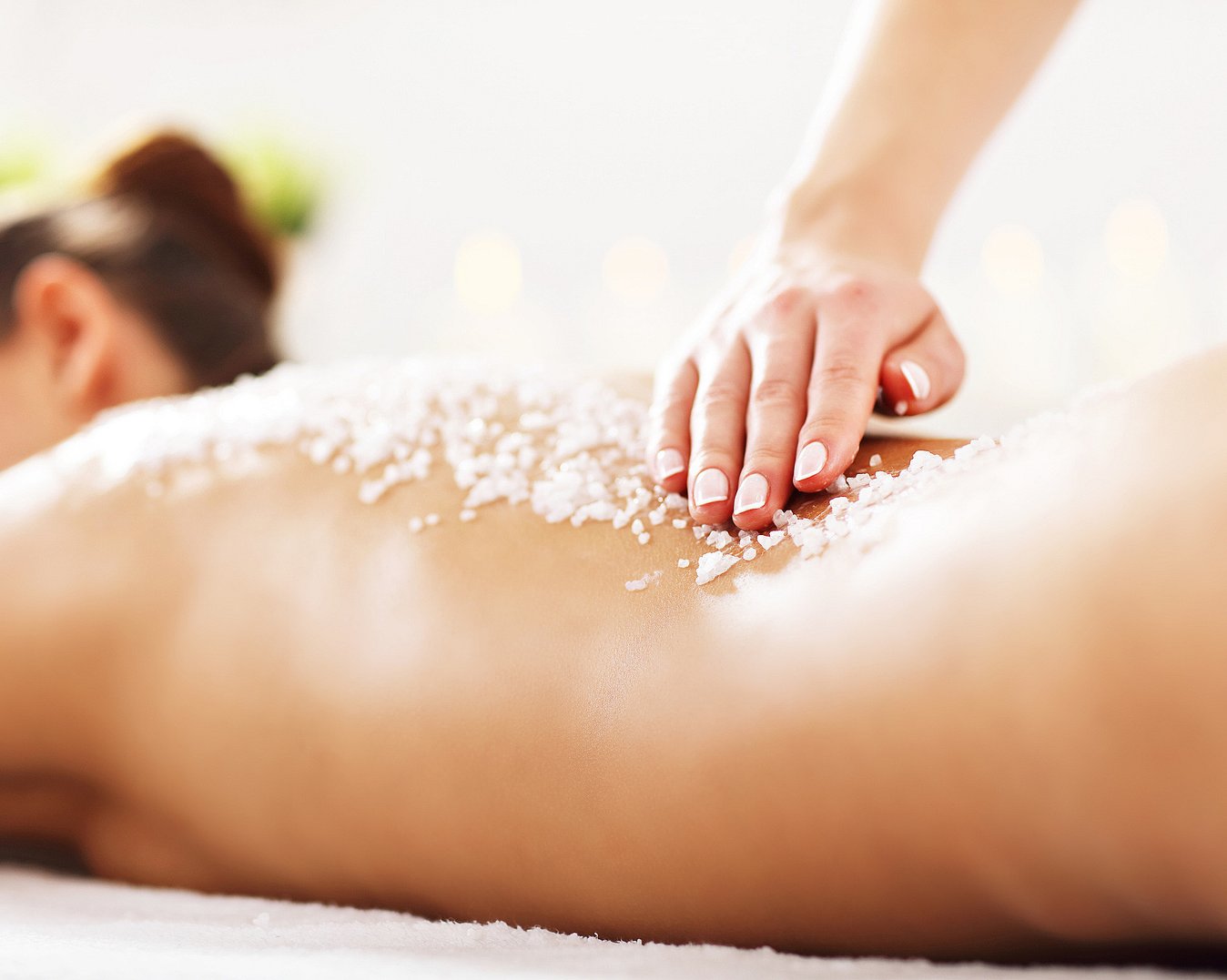 Spa, massasje, sauna, jacuzzi & kroppsskrubb