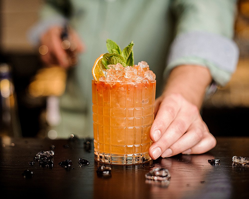 En kveld på cocktailbar for to