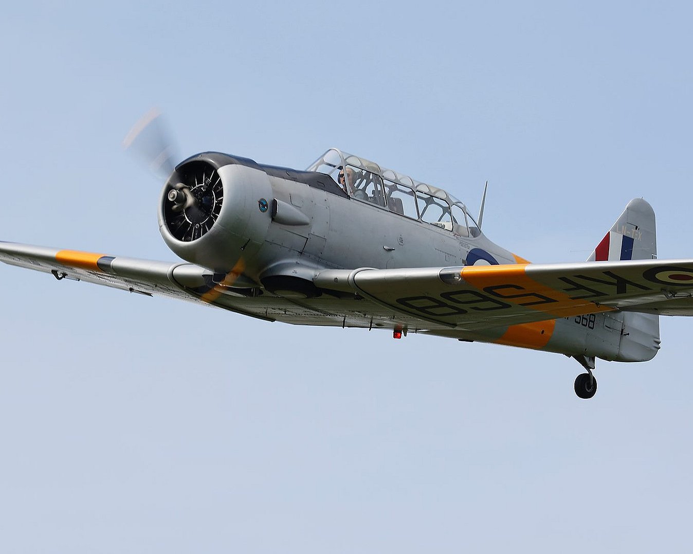 Flytur med Harvard veteranfly