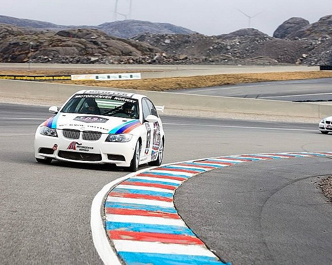 Kjør BMW på racerbane