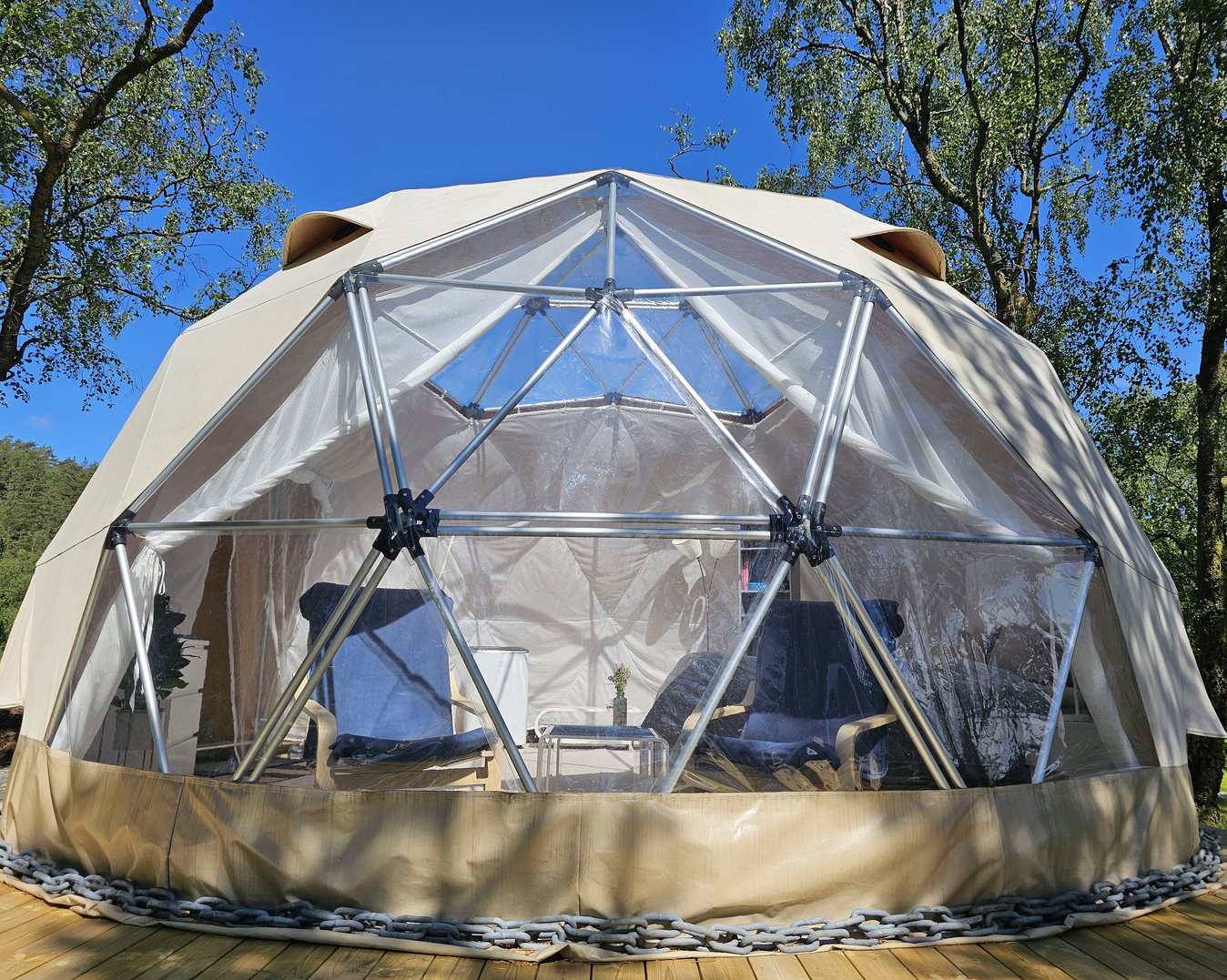 Dome, jacuzzi & sauna