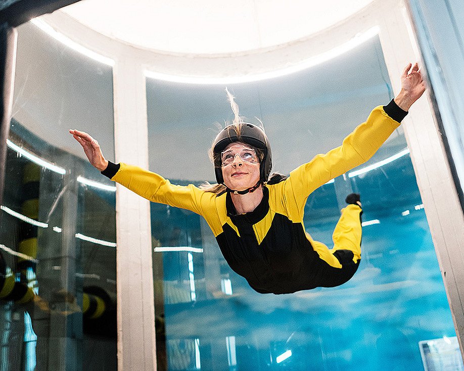 Indoor skydive