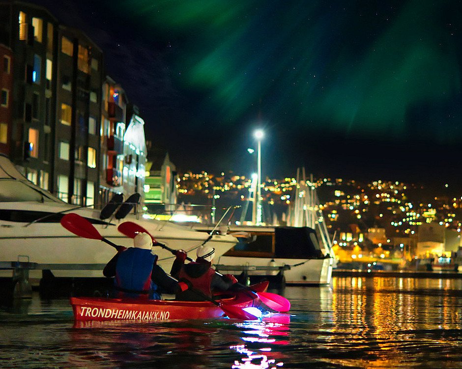 Glødende kajakktur langs Nidelven