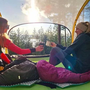 Svevetelt og klatrepark