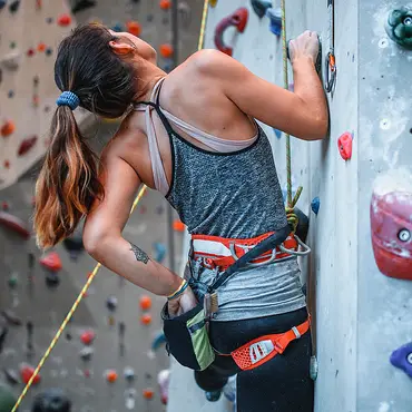 Prøv innendørsklatring thumbnail 2
