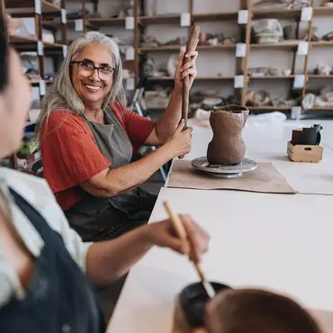 Keramikkurs i å lage vase thumbnail 5