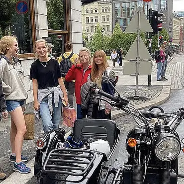 Retro motorcycle tour thumbnail 4