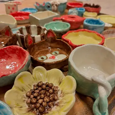 Male på keramikk thumbnail 6