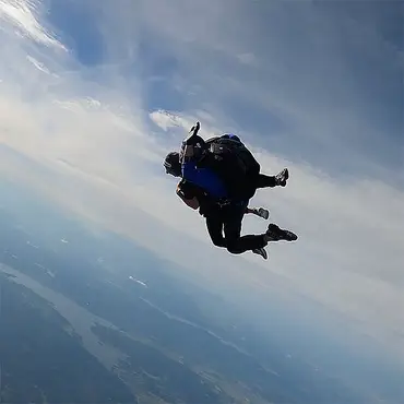 Tandem fallskjermhopp thumbnail 3