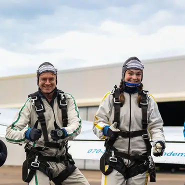 Tandem fallskjermhopp thumbnail 5