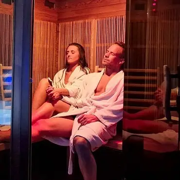 Floating, jacuzzi, sauna & isbad for to thumbnail 2