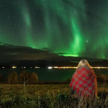 Reinsdyrsafari med sameleir og middag thumbnail 4