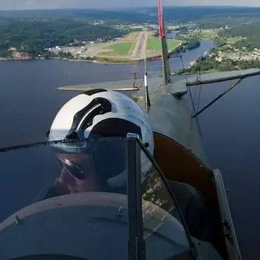 Opplevelsesflyving med Tiger Moth thumbnail 1