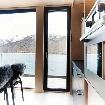 Natt i mikrohyttene thumbnail 2