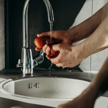 Arctic fjordcabins med jacuzzi thumbnail 9