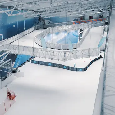 SNØ Indoor skipark thumbnail 4