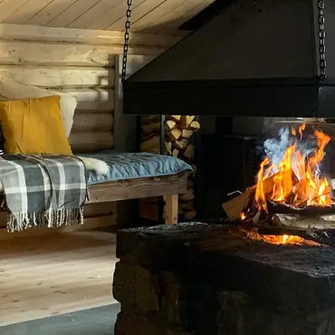 Natt i skogshytta thumbnail 2