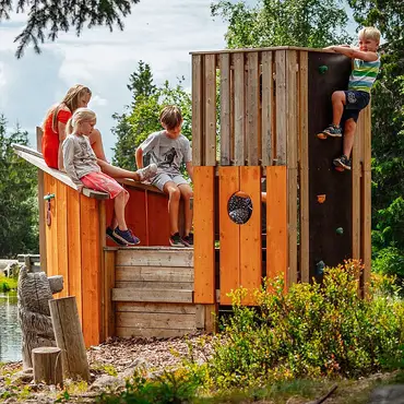 Natt i skogshytta thumbnail 4