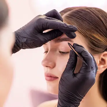 Farging av vipper og bryn thumbnail 2