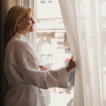 Suite Getaway thumbnail 4