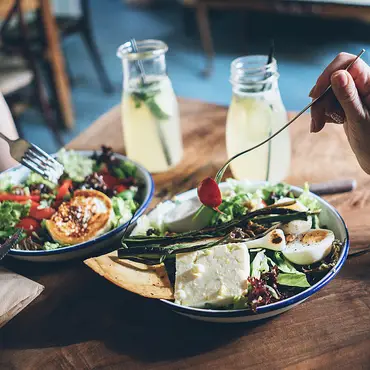 Lunsj for to thumbnail 1