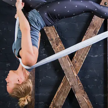 Aerial silks privattime thumbnail 3