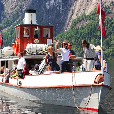 Cruisetur med dampskip thumbnail 2