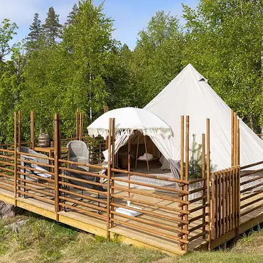 Glamping thumbnail 1