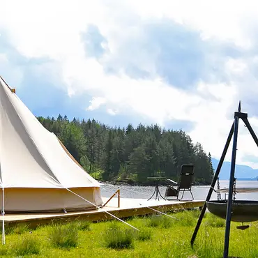 Glamping thumbnail 3