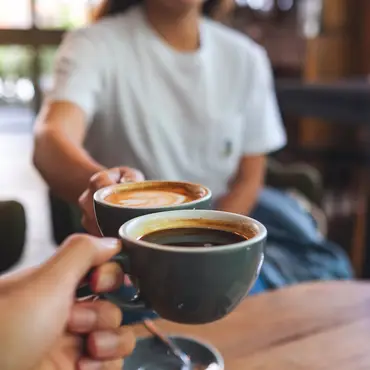 Kaffekos for to thumbnail 4