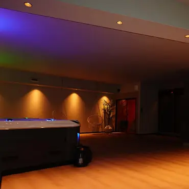 Spa, jacuzzi & badstue thumbnail 2