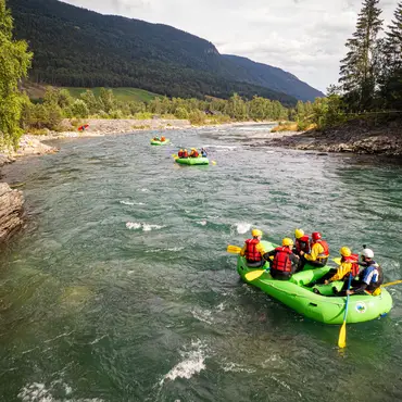 Sjoa whitewater rafting thumbnail 1