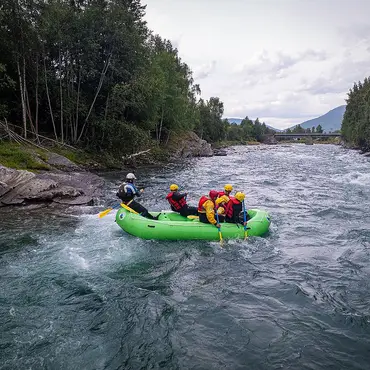 Sjoa whitewater rafting thumbnail 3