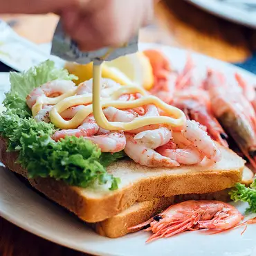 Fjordcruise med reker for to thumbnail 2