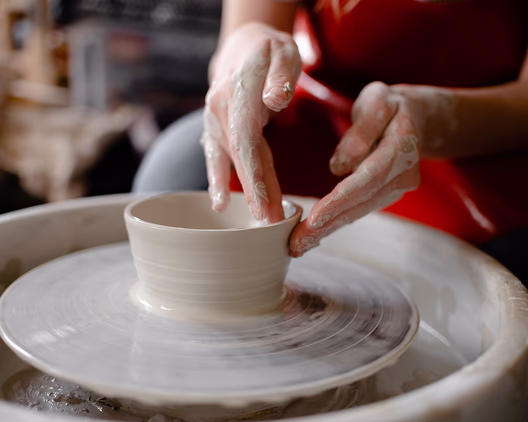Keramikkurs i grunnleggende dreieteknikk