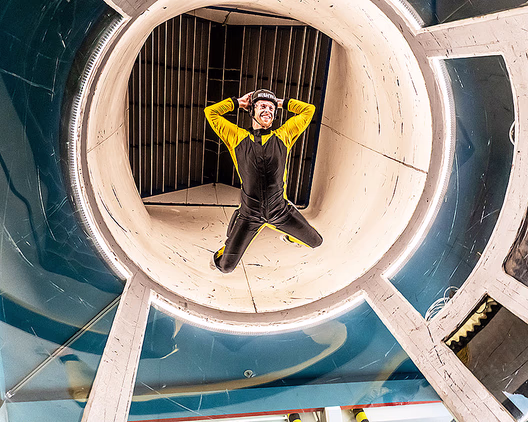 Indoor skydive deluxe